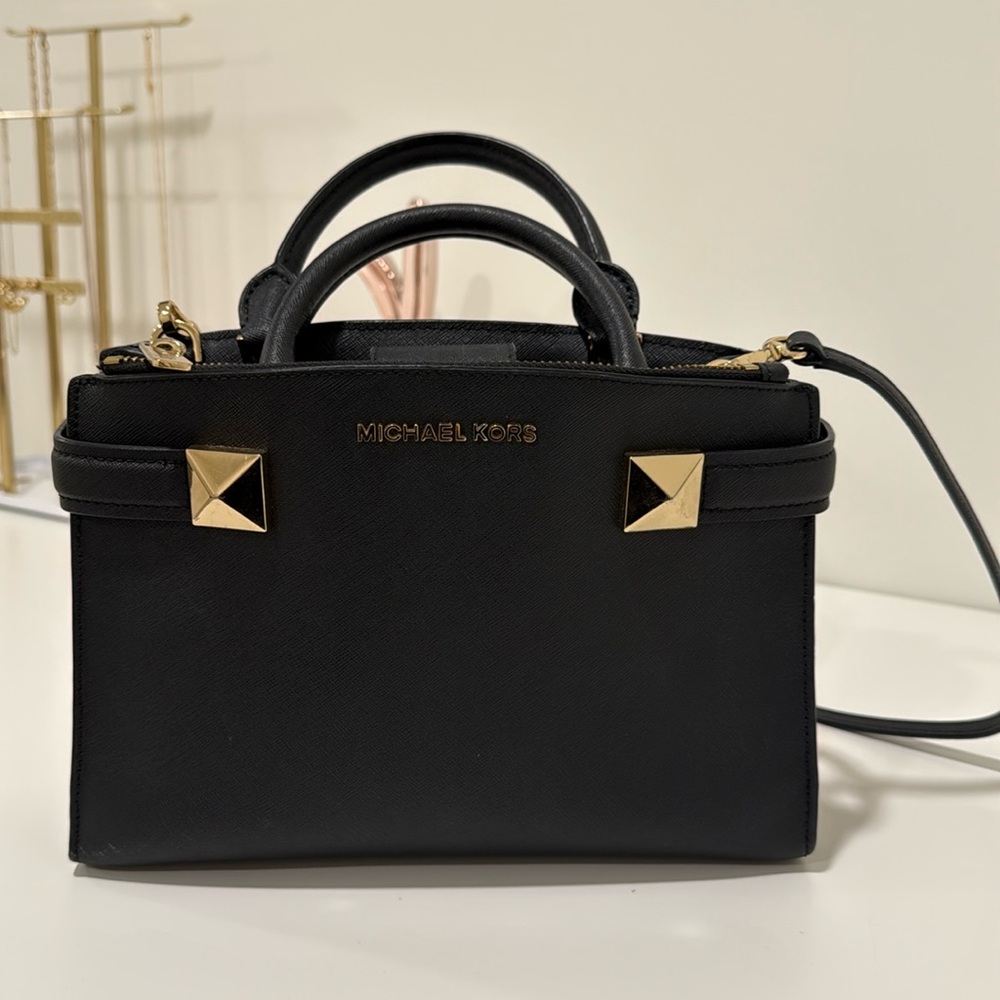 Black Michael Kors small hand bag